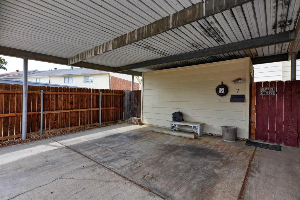 Mpressive Hideaway! Vila Grand Prairie Exterior foto