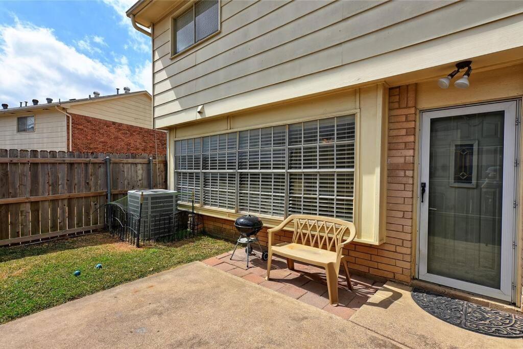 Mpressive Hideaway! Vila Grand Prairie Exterior foto